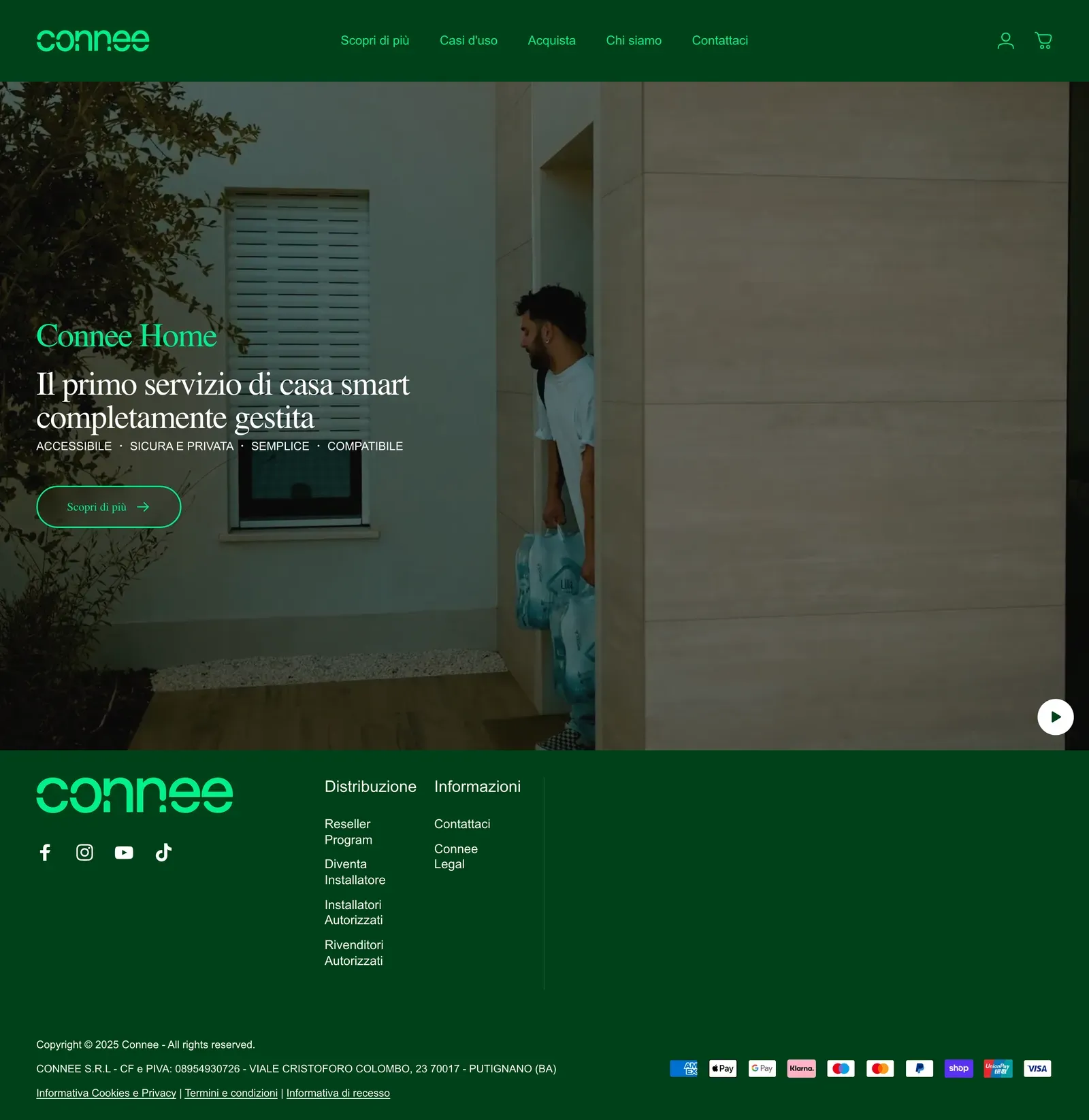 Full home page of the Connee Shopify store